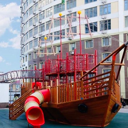 Arcadia Sunrise Sea View Apartment Odessa Buitenkant foto