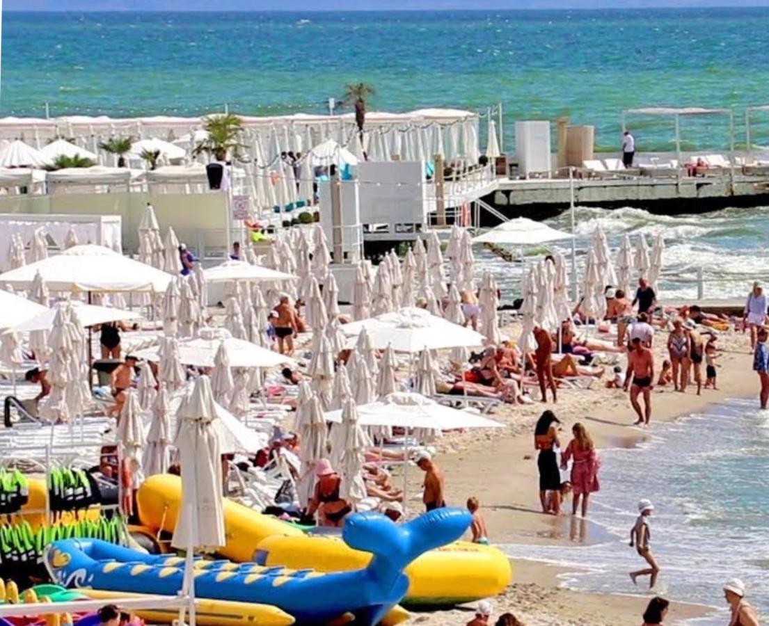 Arcadia Sunrise Sea View Apartment Odessa Buitenkant foto